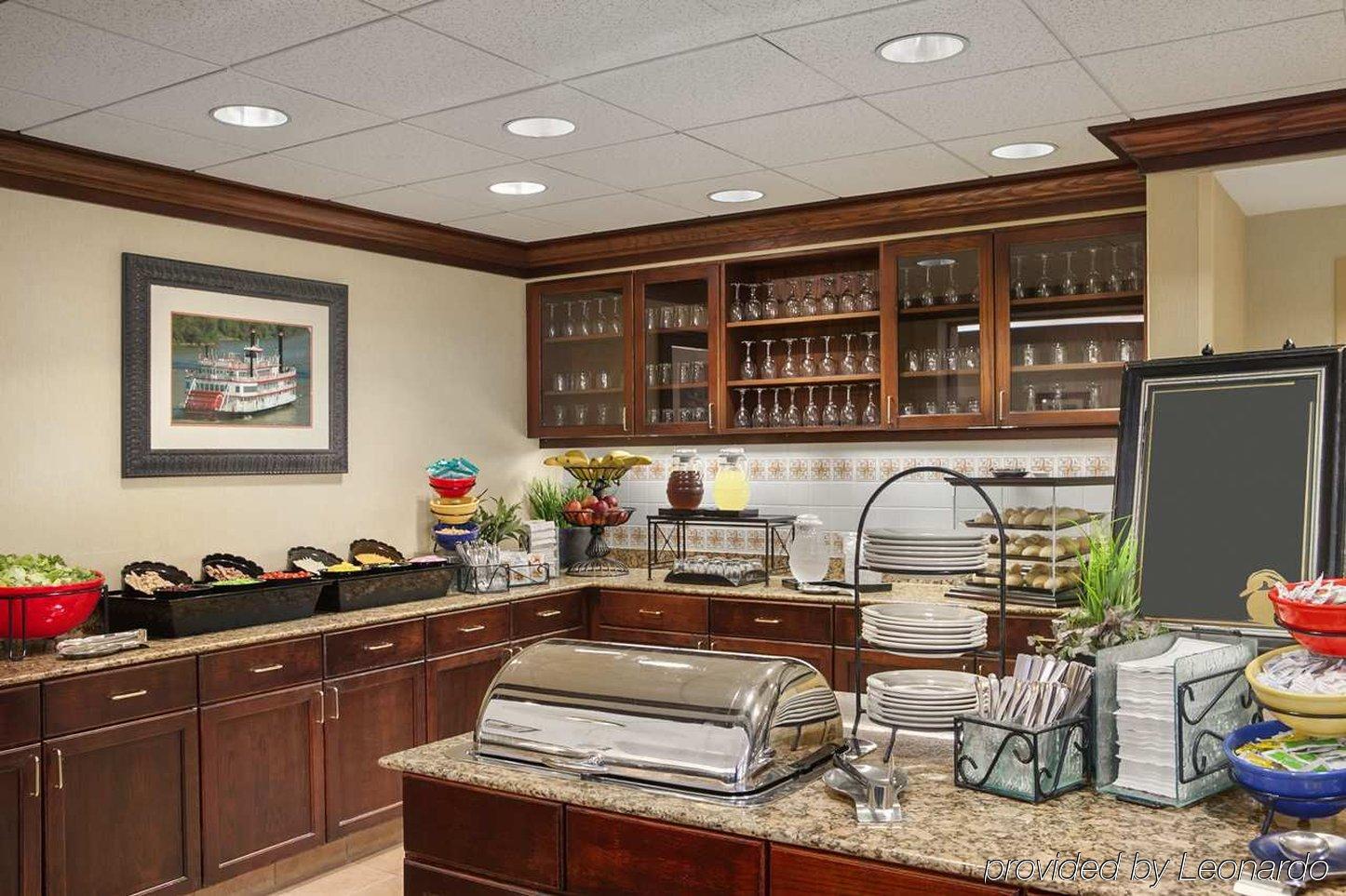 Homewood Suites By Hilton Cleveland-Solon Restoran gambar
